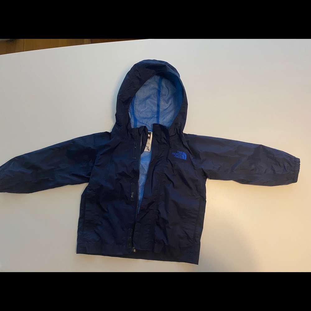 Northface 2t windbreaker